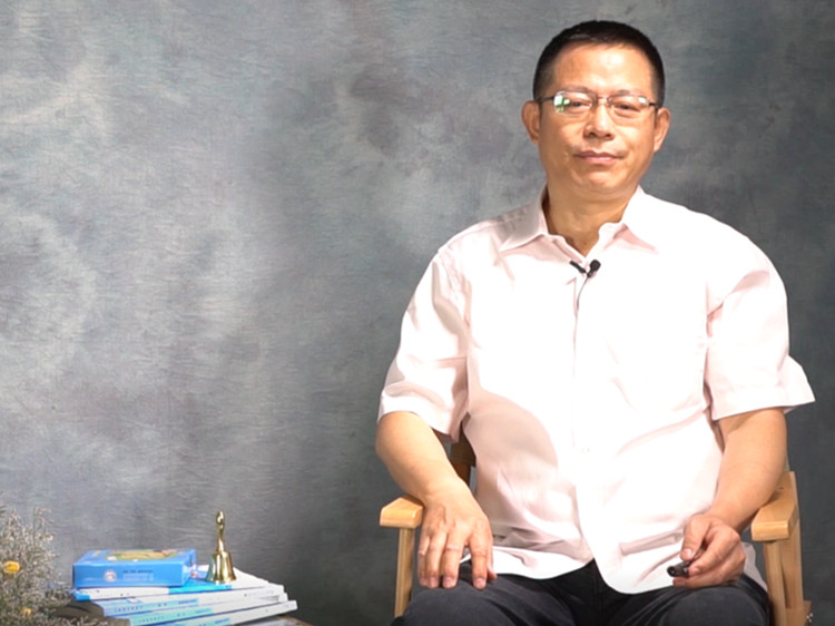 刘洁民